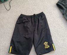 Colaiste Eanna shorts size small