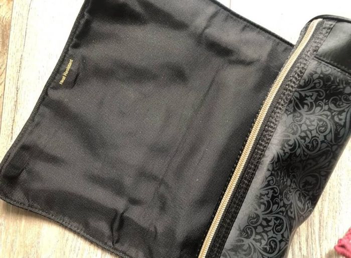 GHD hair curler / straightener case