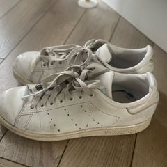 e: [Free] Adidas Stan Smith Sneakers (Size UK5)