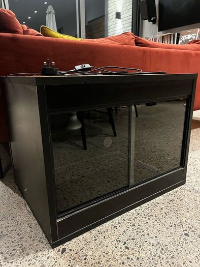 Terrarium/Vivarium with Accessories - Excellent Condition