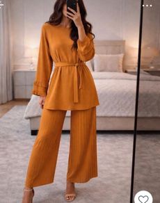 Ensemble two piece