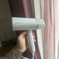 Handheld steamer
