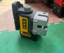 Dewalt Laser Level 3-Beam laser