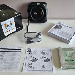 Fujifilm instax Square SQ20 + 1 cartridge of pictures