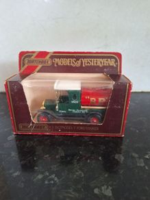 Matchbox diecast 1912 Ford Model T tankwagen
