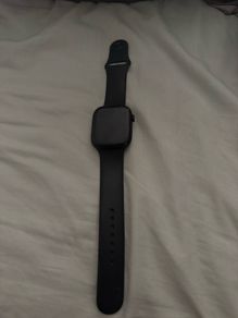 Apple Watch Series 10 46mm Comes with Charger