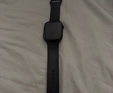 Apple Watch Series 10 46mm Comes with Charger