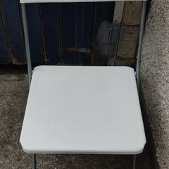 1 Foldable chair - no rust - easily wiped clean