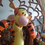 large disney tigger statue Image 5