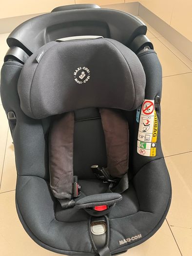 Maxi Cosi Axiss Fix 360. Car seat suitable to 4 years old
