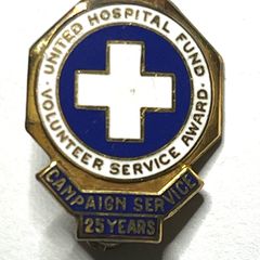 U.S. 1/10 10k gold 25 years Volunteer service award pin