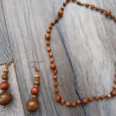Wooden Beaded Necklace/Earrings Set.