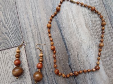 Wooden Beaded Necklace/Earrings Set.