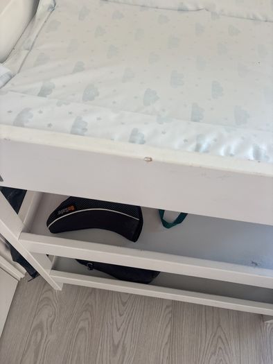 Changing table