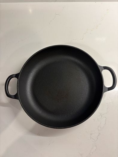 le creuset shallow casserole braiser