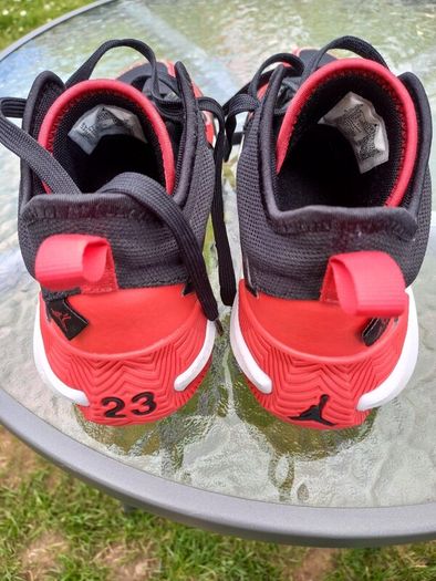 Jordan basketball shoes UK4.5
