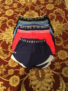 Under Armour Shorts, size-Medium