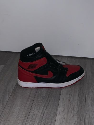 Jordan 1 Retro High Bred Banned (2016) Uk 9.5 Red and black