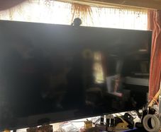 Lg 50" uhd smart tv one week old