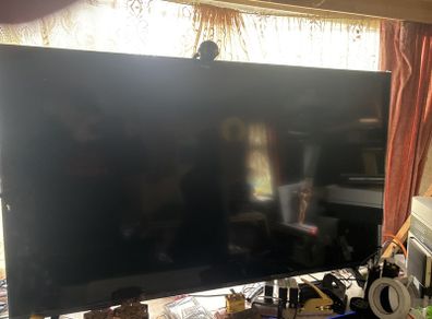 Lg 50" uhd smart tv one week old