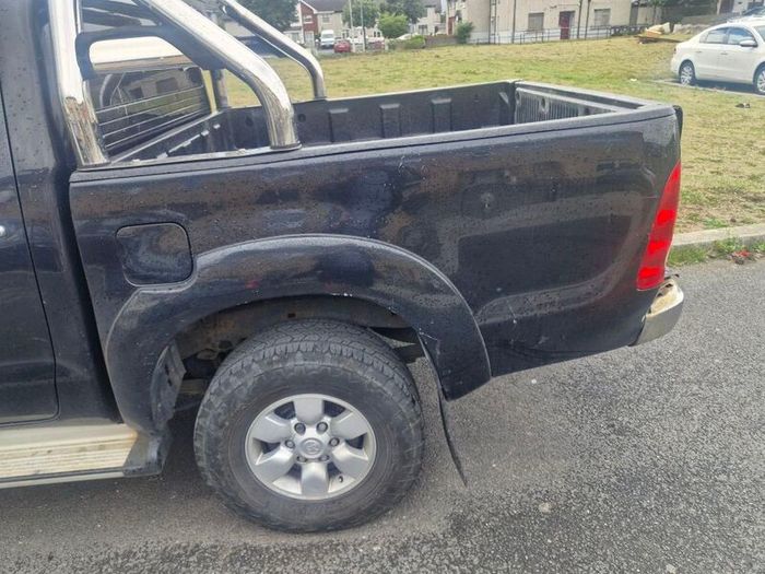 toyota hilux tub