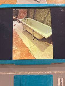 Laufen bath