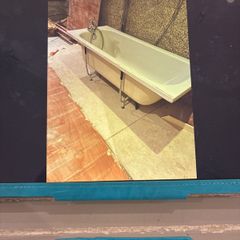 Laufen bath