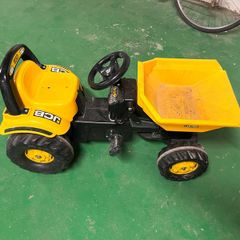 JCB Pedal Tractor Dumper