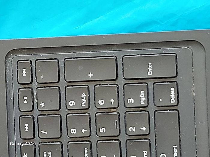 DELL Latitude 5590, Intel Core i5-8250U CPU, 1.8GHz, 8GB HDD, 256 GB SSD, Windows 10 Pro, Microsoft Edge, Chrome