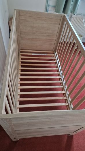 Cot bed