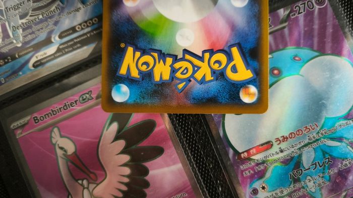 Indeedee V ! Shiny Ultra Rare ! from Shiny Star V Set ! 2020 ! Japanese Pokemon Card !