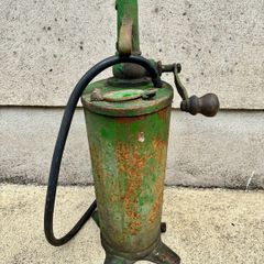 vintage BAELZ oil grease half turn dispenser