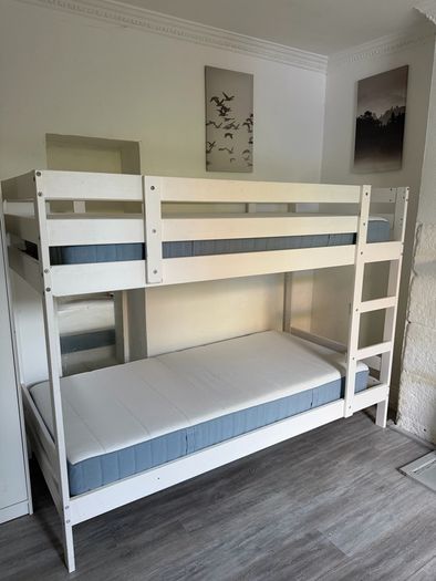 Bunk Bed with mattresses