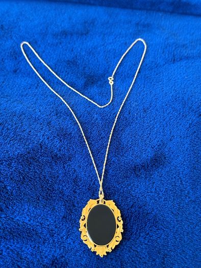 Cameo Onyx stone and Zirconia necklace 18k gold