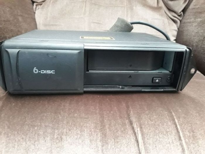 VW CD Autochanger