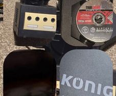 Nintendo GameCube + 42" TV + Games