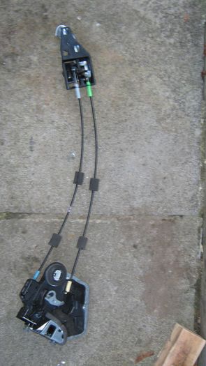 Toyota Rav 4 3rd Gen (2006->) Rear Door Lock Mechanism