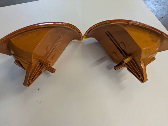 Ford sierra sapphire Cosworth genuine amber front indicators