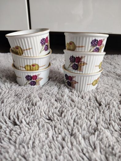 Vintage Royal Worcester Evesham ramekins