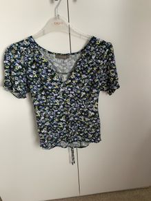 Oasis Top Size 10