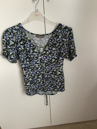 Oasis Top Size 10