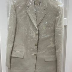 Biege mens suit