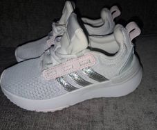 Brand New Adidas Girls Racer TR21 Trainers - Size - U.K.12K - RRP - 39.99