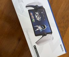 PlayStation portal   ( like new 3 months old )