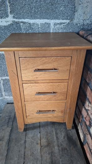 1 Bedside locker