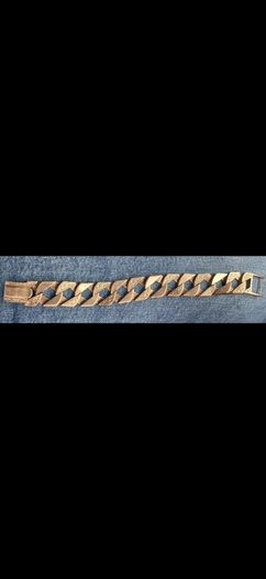 gold bracelet
