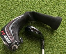 Titleist 915H 3 hybrid