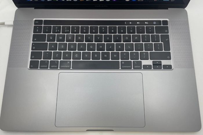 Apple MacBook Pro 16" A2141 macOS Tahoe i7-9750H 2.60GHz, 16GB RAM, 500GB SSD, Touch-Bar Laptop