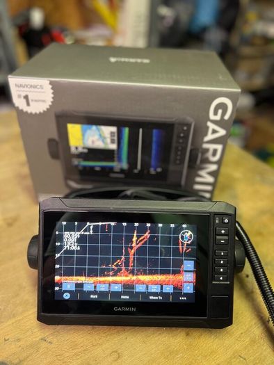 Fish finder Garmin ECHOMAP UHD2 75sv