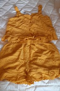 Girls F & F shorts and top set new